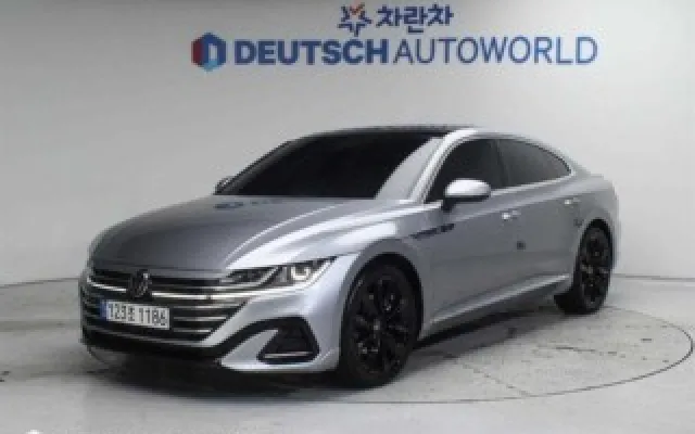 수원외제중고차 아테온 2.0 TDI R-LINE 4모션 매물 사진 4 - 2022/11 64,322km